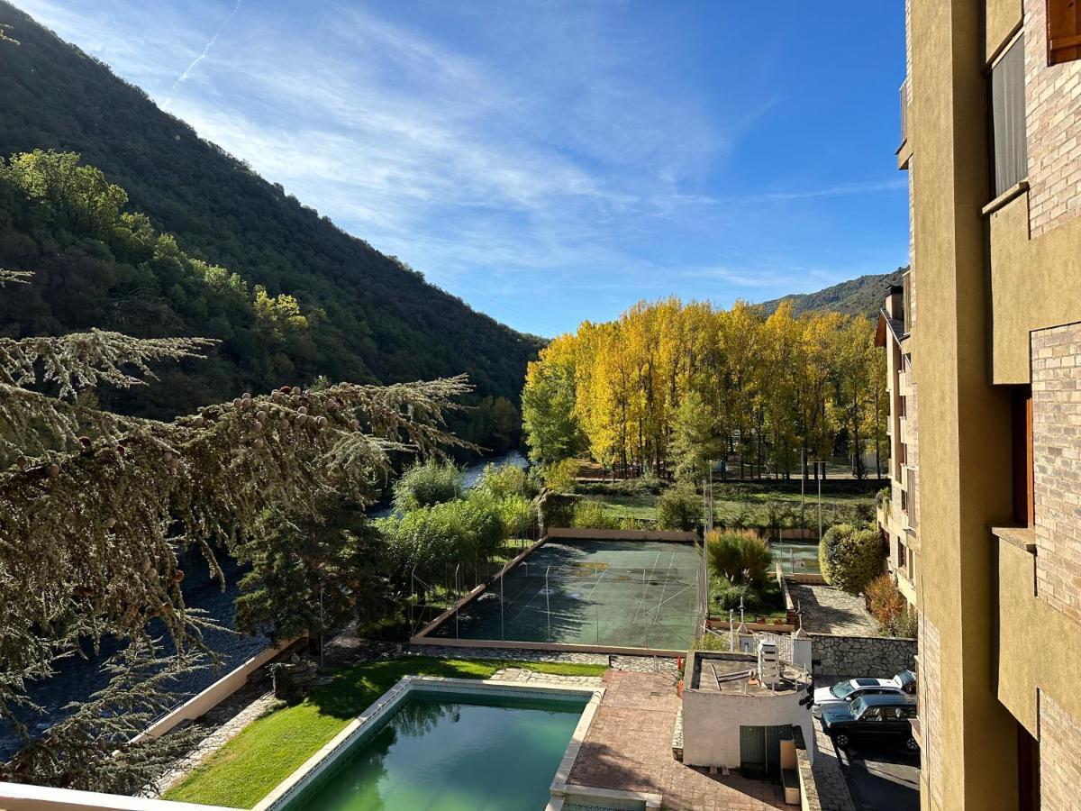 Apartament Rialp Amb Vistes Al Riu Noguera Pallaresa Bagian luar foto