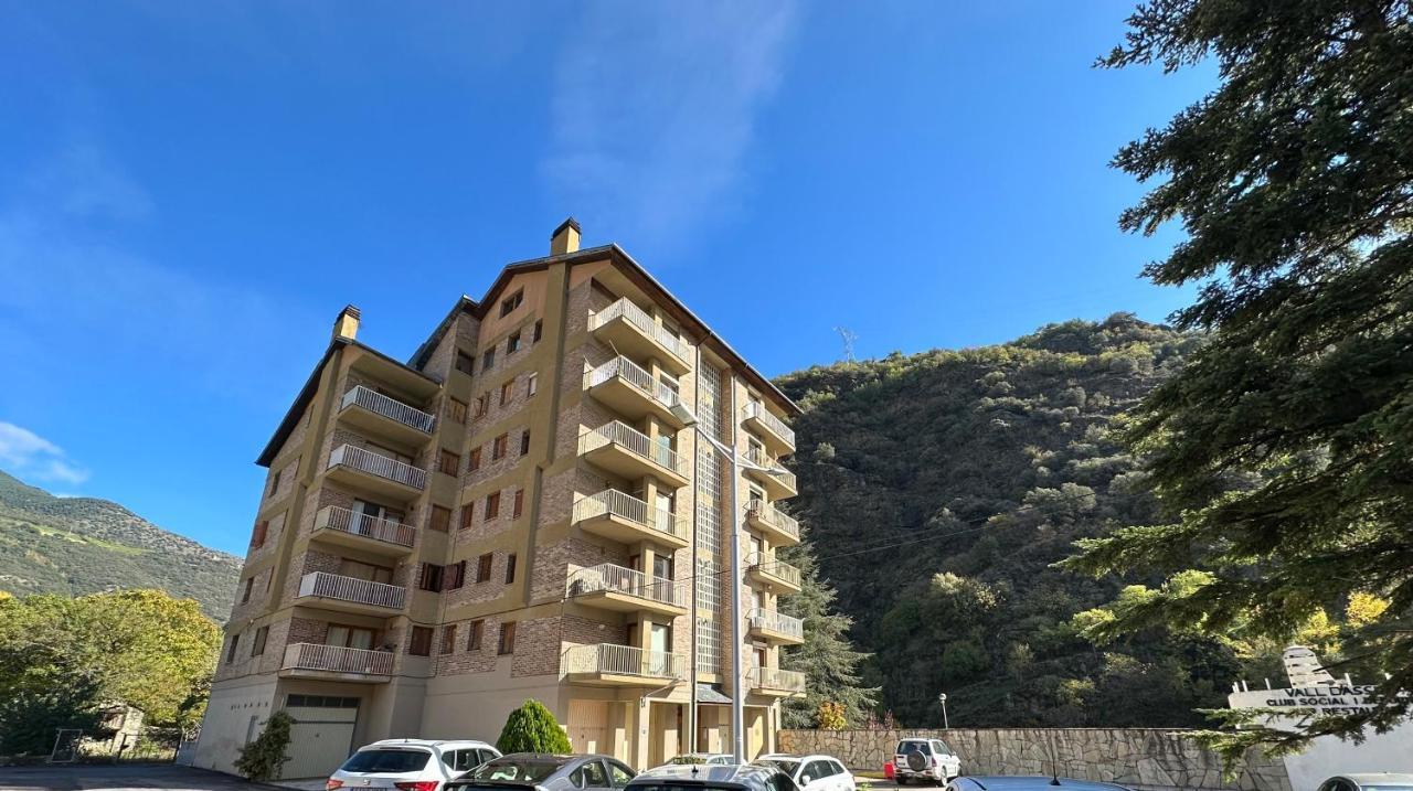 Apartament Rialp Amb Vistes Al Riu Noguera Pallaresa Bagian luar foto