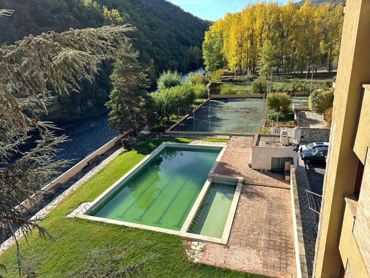 Apartament Rialp Amb Vistes Al Riu Noguera Pallaresa Bagian luar foto